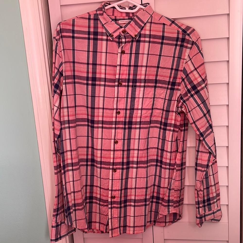 Men’s button up long sleeve shirt